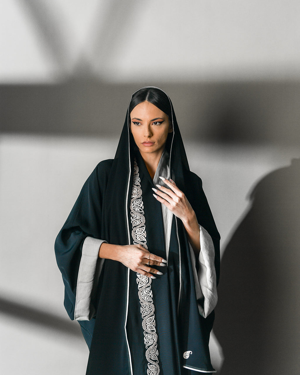 عباية لجين
